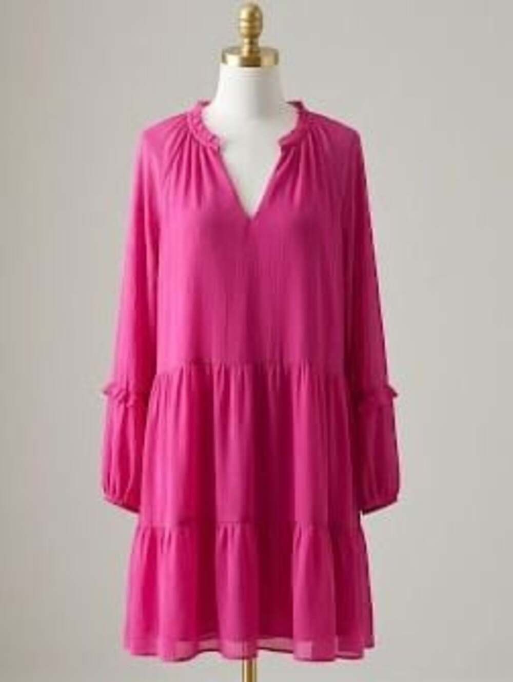 Vince Camuto Women's XL Long Sleeve Ruffled V-Neck Tiered Dress in Pink